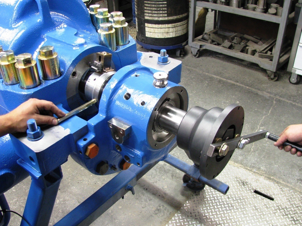 Babbitt sleeve bearing manufacturing